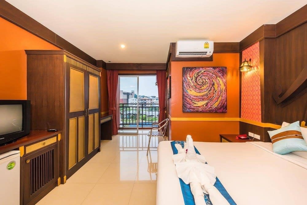99 Residence Patong Hotel 1