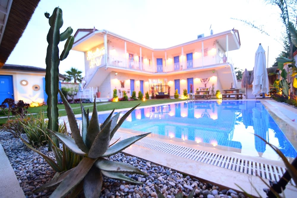 Rhodium Hotel Alaçatı 1