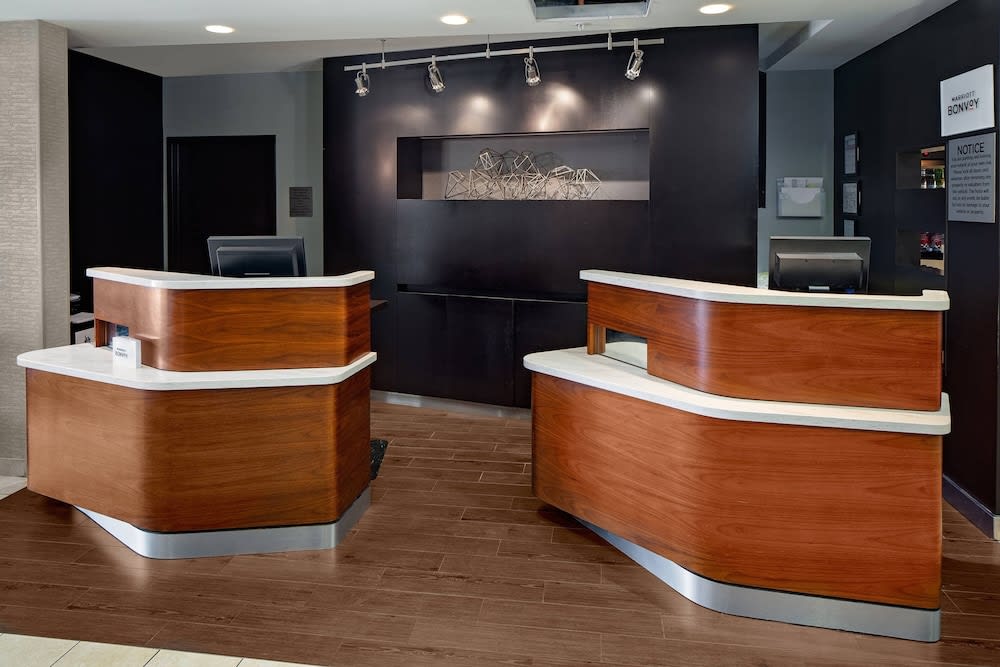 Courtyard by Marriott Houston Rice University 2