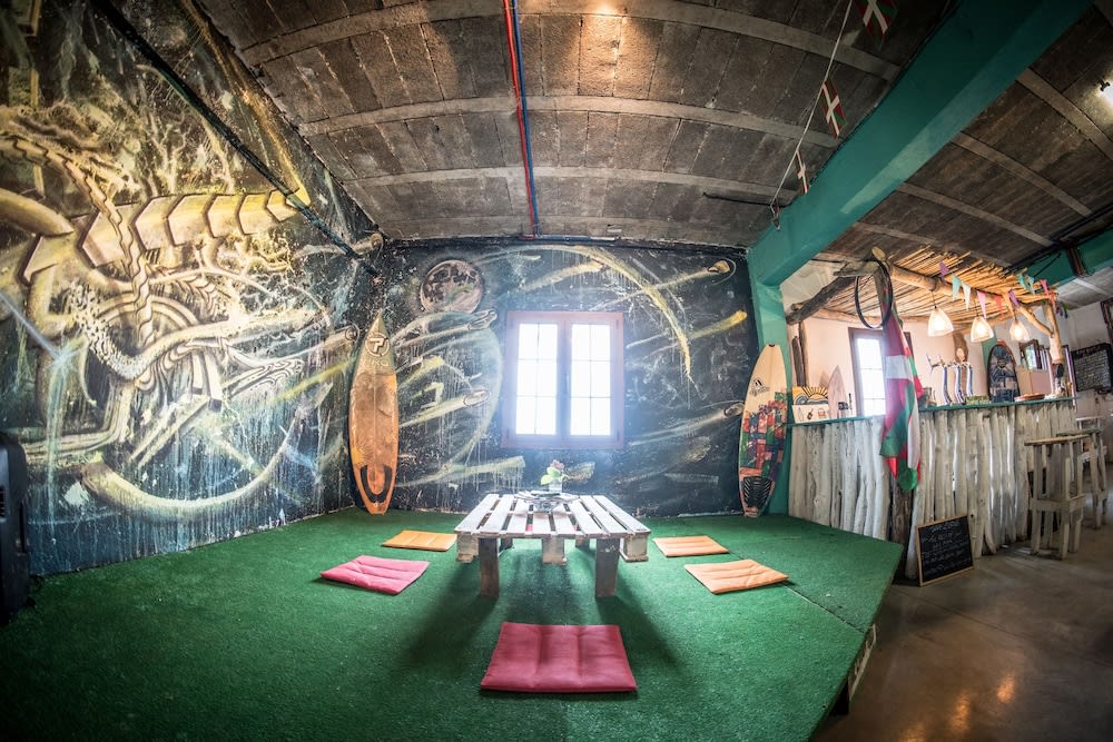 Surf Camp San Sebastian Partyhostel 4