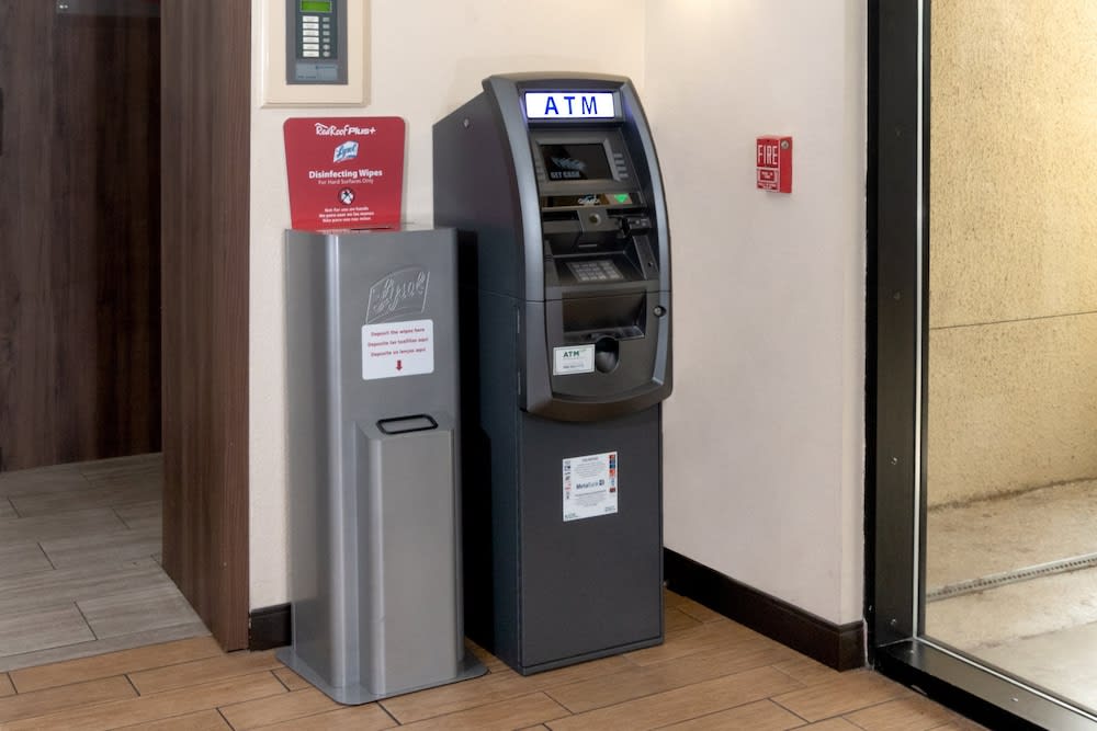 Red Roof PLUS Miami Airport 3
