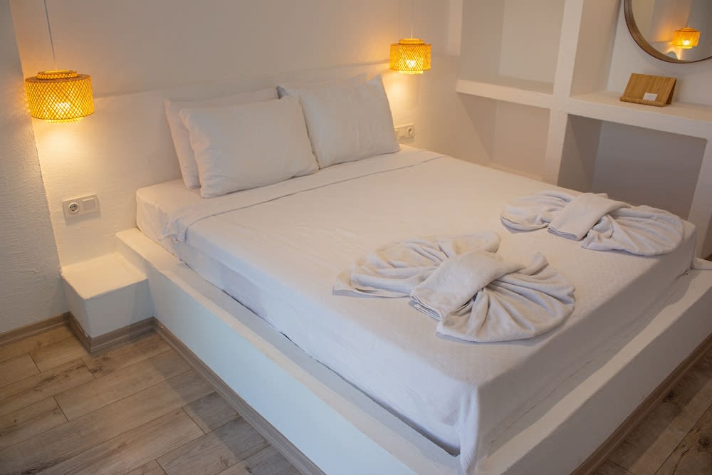 Aloha Suites Mediterranean 2
