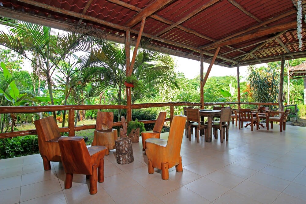 Natura Gardens Galápagos 2