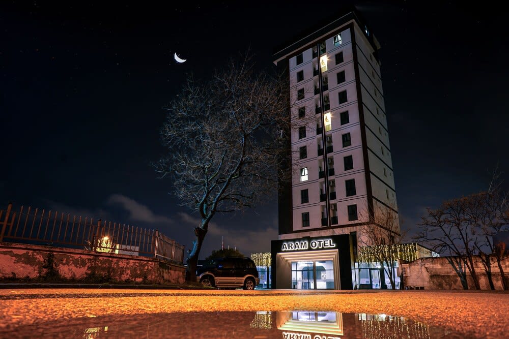 Aram Otel Business & Luxury 1
