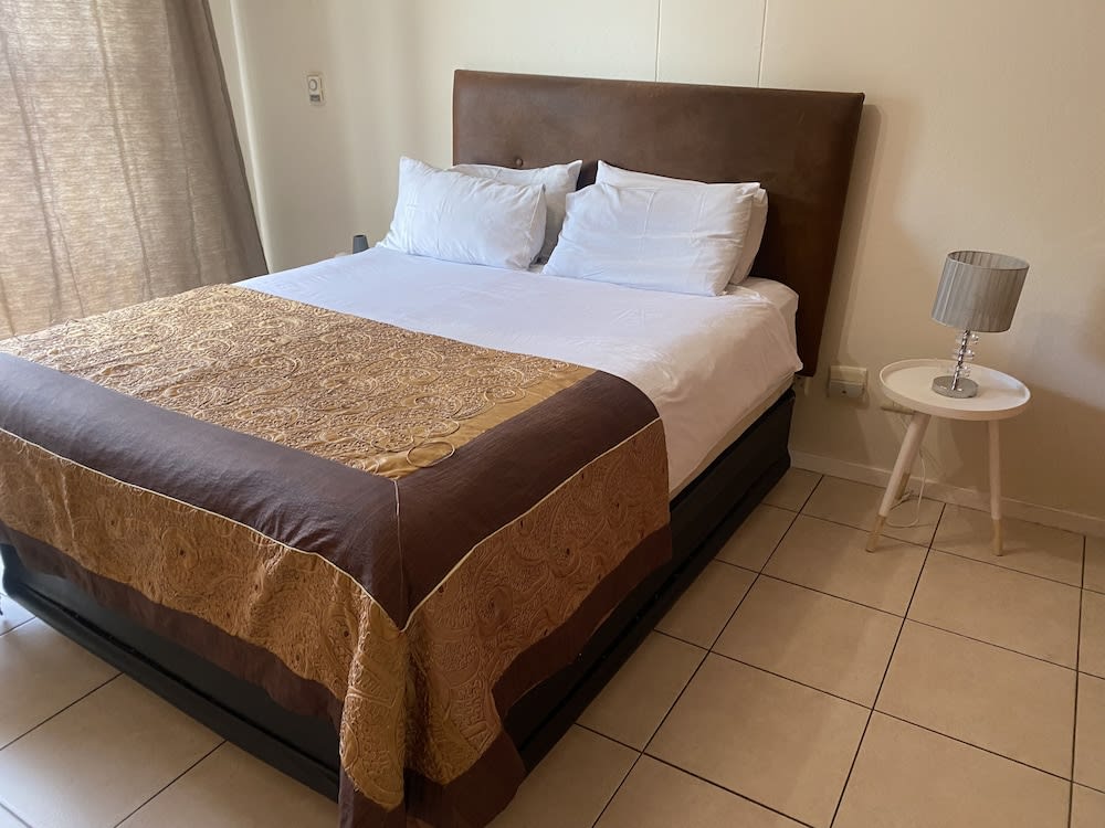 Sandton 77 Grayston Dr 2