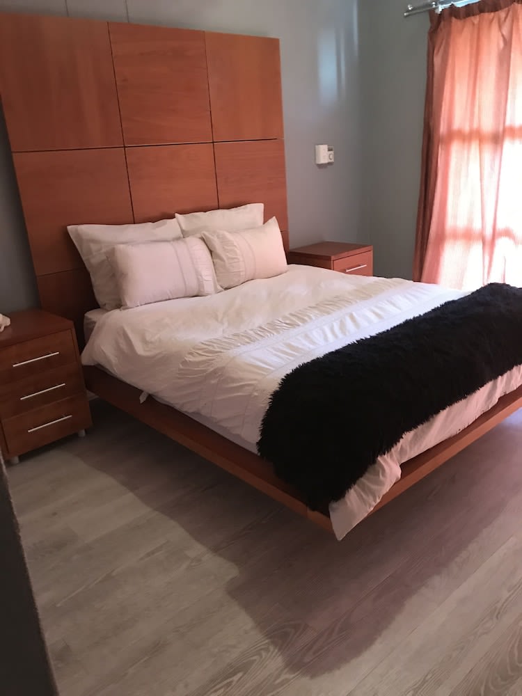 Sandton 77 Grayston Dr 1