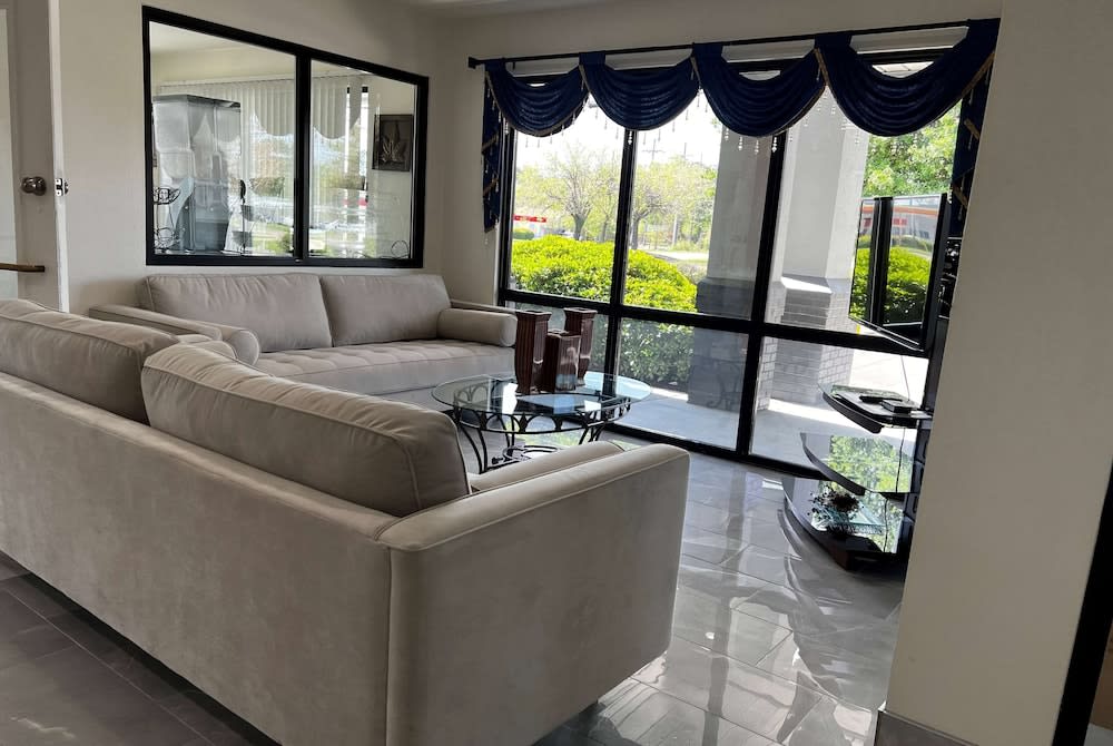 Super 8 by Wyndham Slidell 3