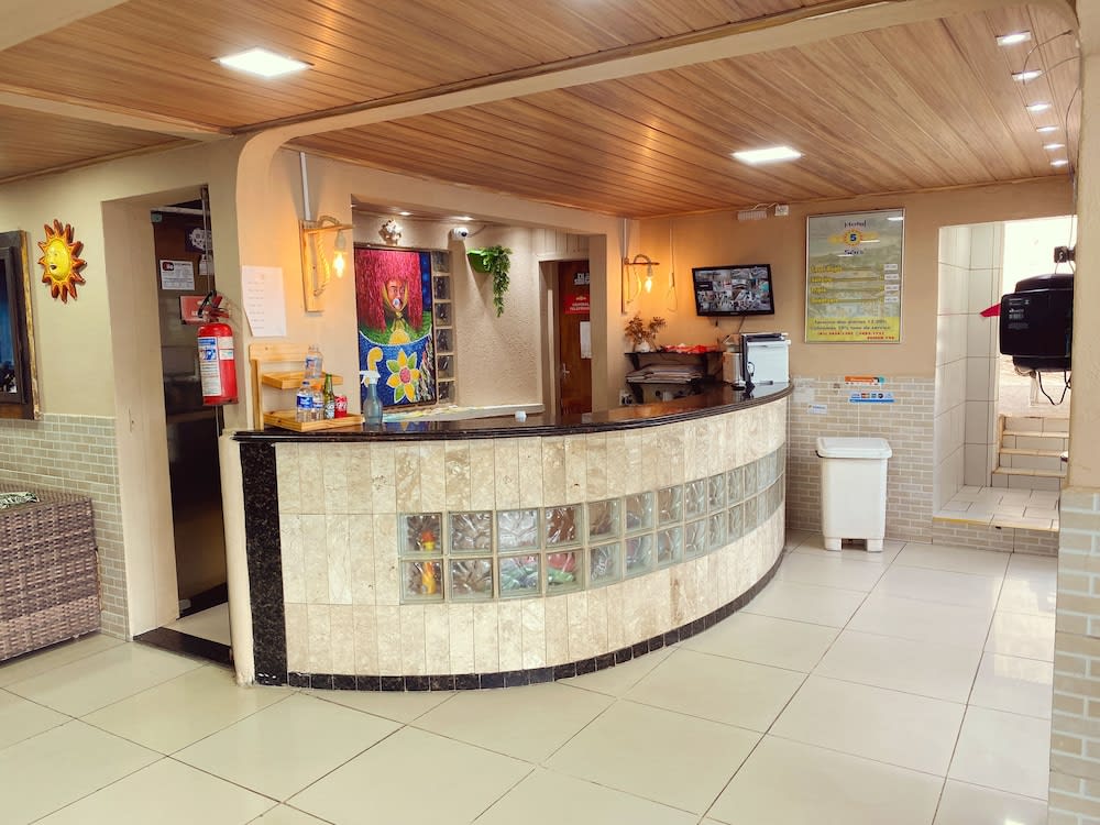 Hotel 5 Sóis 2
