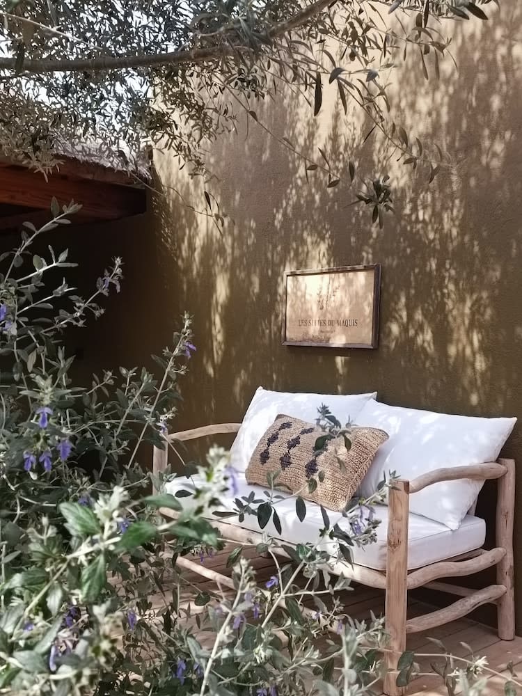 Hôtel Les Suites Du Maquis 2