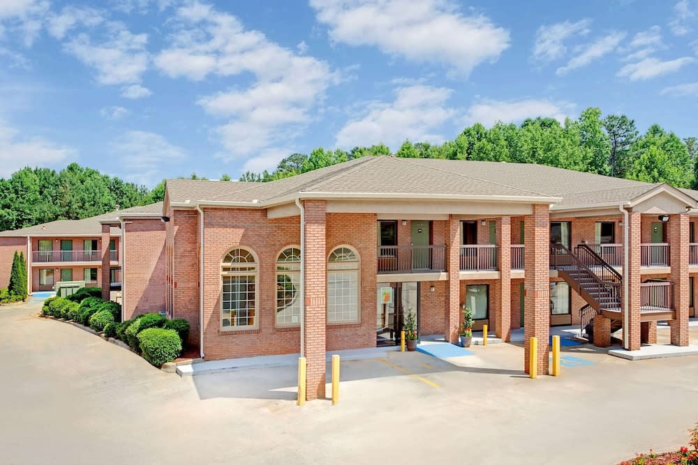 Super 8 by Wyndham Acworth/Atlanta Area 1