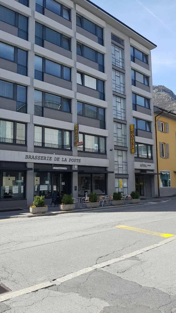 Hôtel de la Poste Martigny - City Center 1