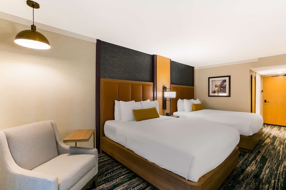 Best Western Premier the Central Hotel & Conference Center 2