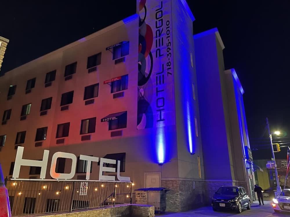 Hotel Pergola Jamaica JFK 1