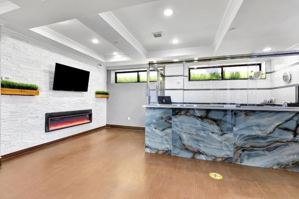 Hotel Pergola Jamaica JFK 2