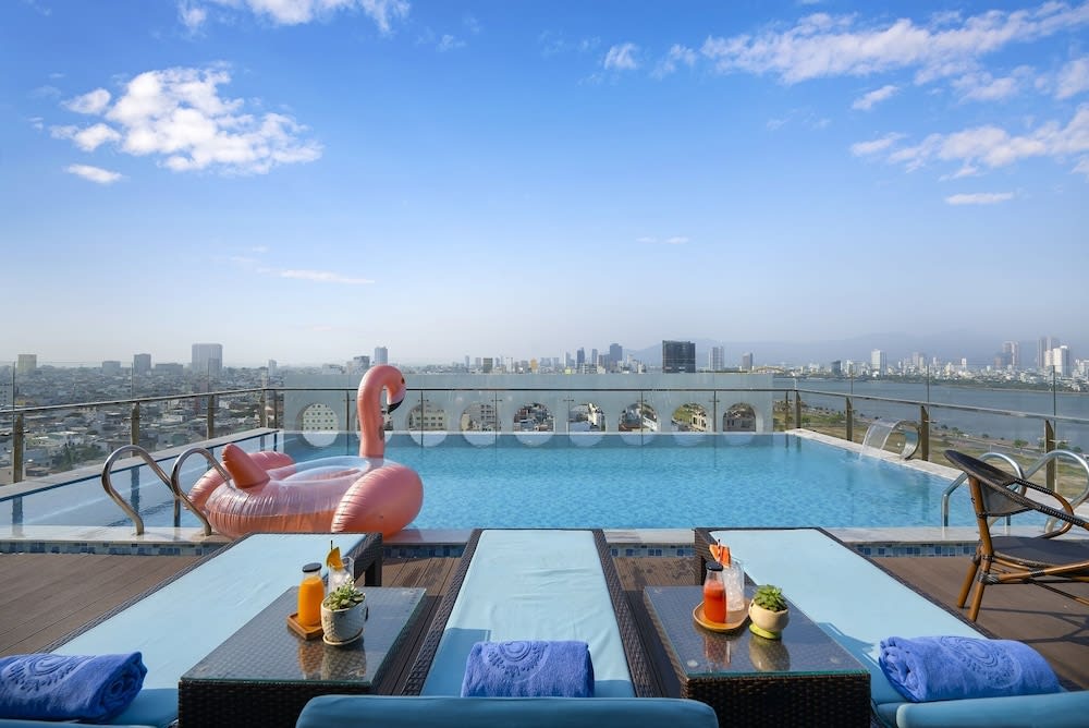 Gold Plaza Hotel Da Nang 1