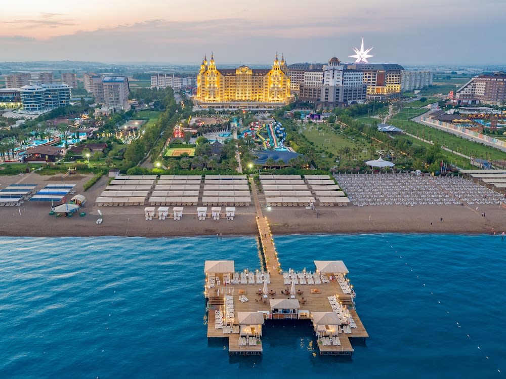 Royal Holiday Palace 1