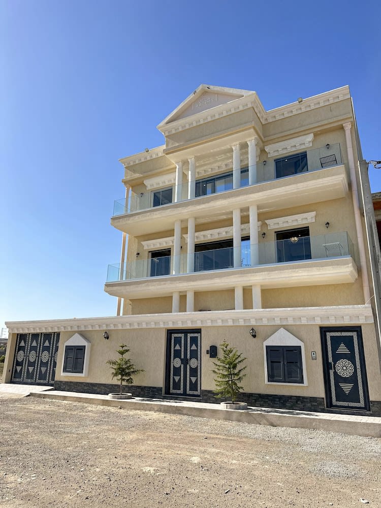 Lovely 3 Bedrooms Fully Equipped With Central Ac 1
