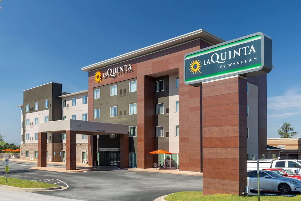 La Quinta Inn & Suites by Wyndham Augusta Fort Eisenhower 1