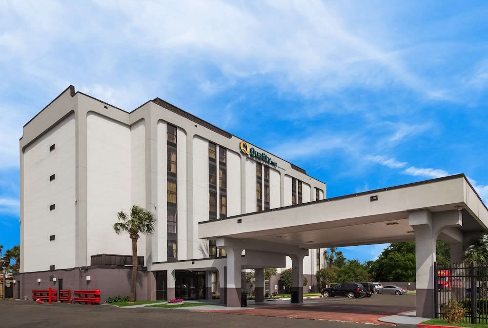 Quality Inn Houston East I-10 1