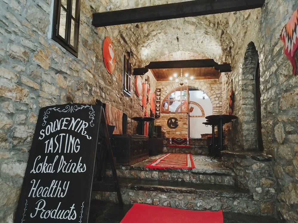 Guva Mangalem Hotel Restaurant 2