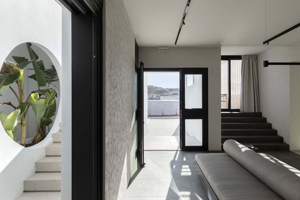 CUBIC Mykonos Seafront Design Suites 4