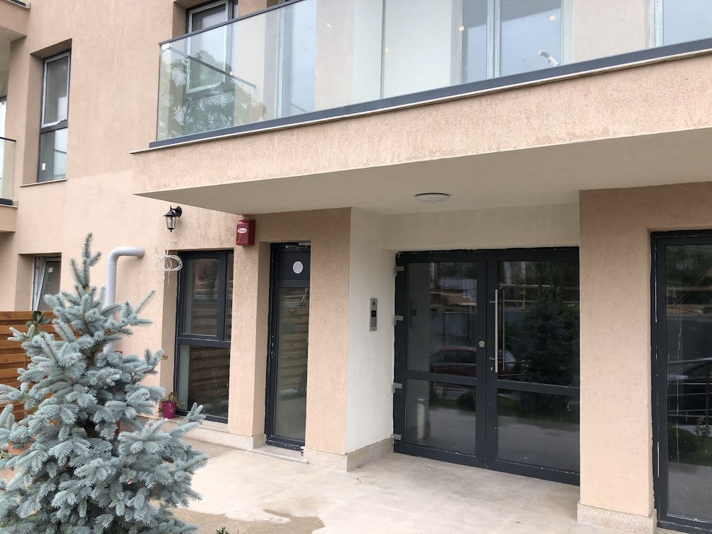 Beautiful Penthouse Lakeview W18 1