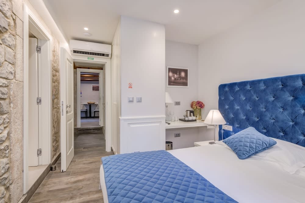 Mint Luxury Rooms 2