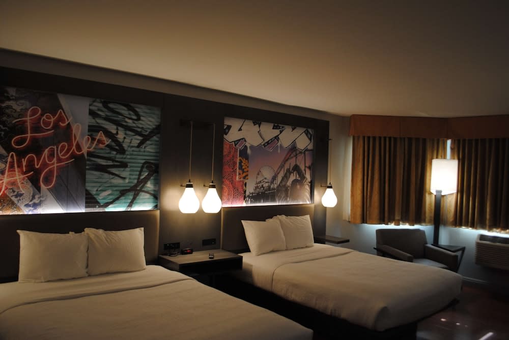 Best Western Plus Dragon Gate Inn 2