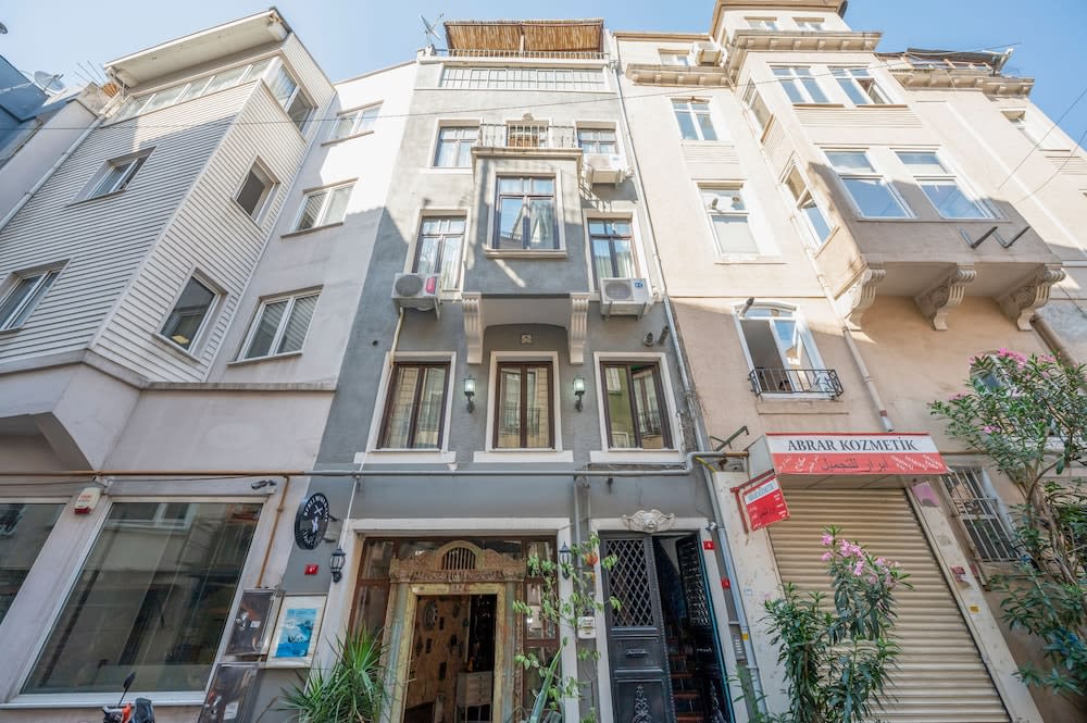 Taksim Antique Hotel 1