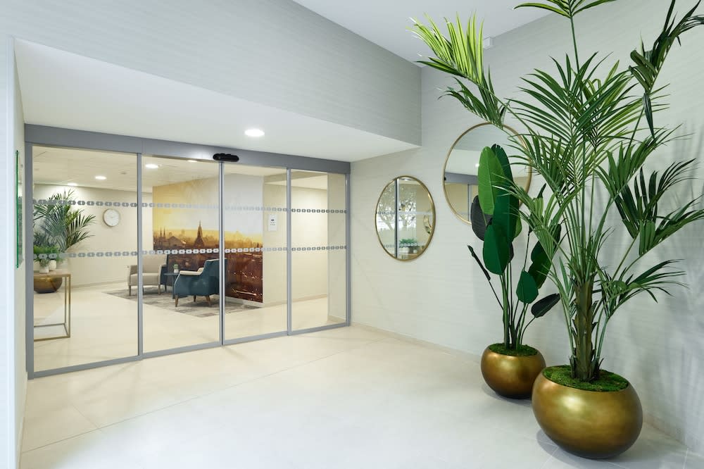 Zenao Appart'hôtels Suresnes 1