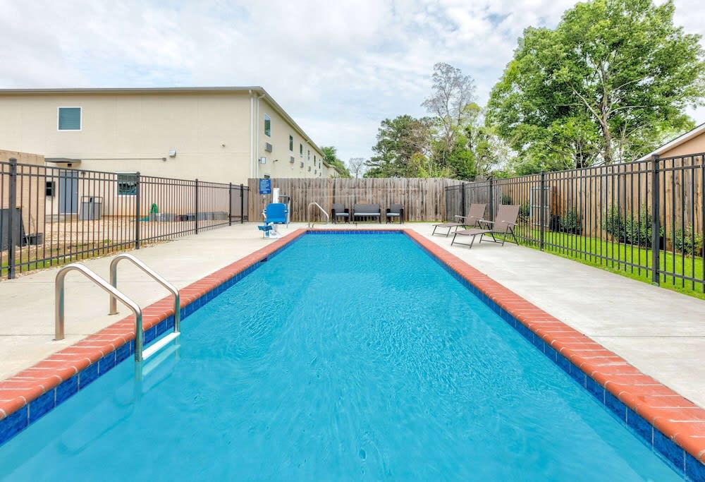 Days Inn by Wyndham Zachary LA 1