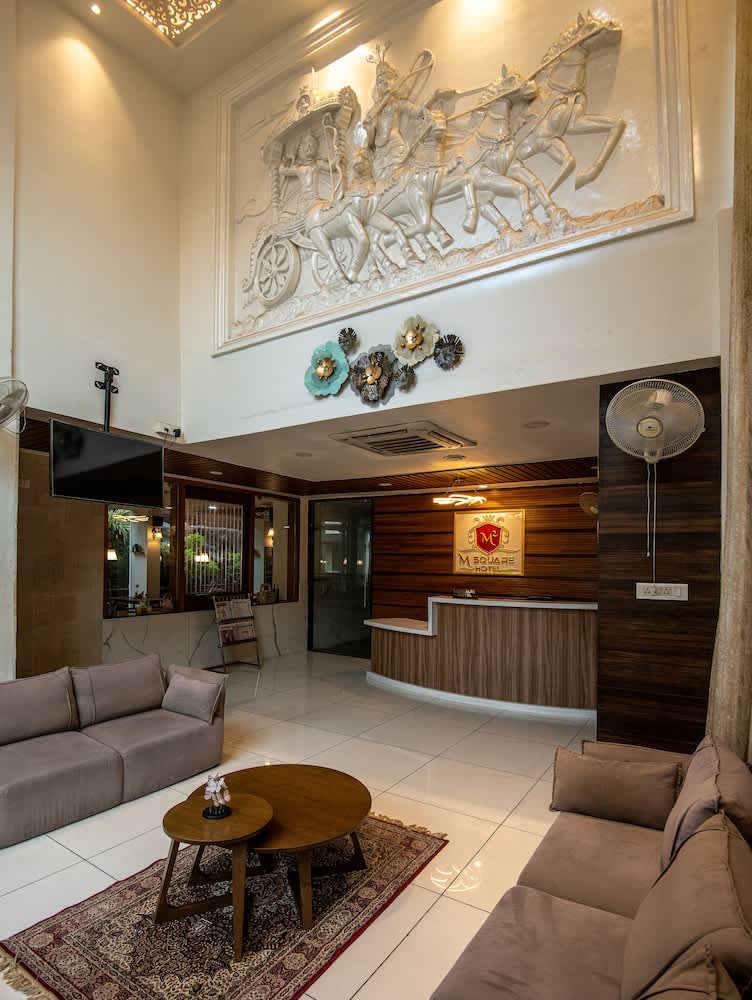 M Square Hotel 2
