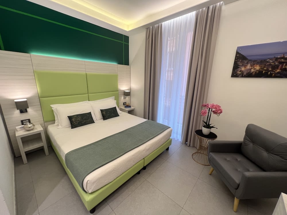 Cinqueterre Behind 1