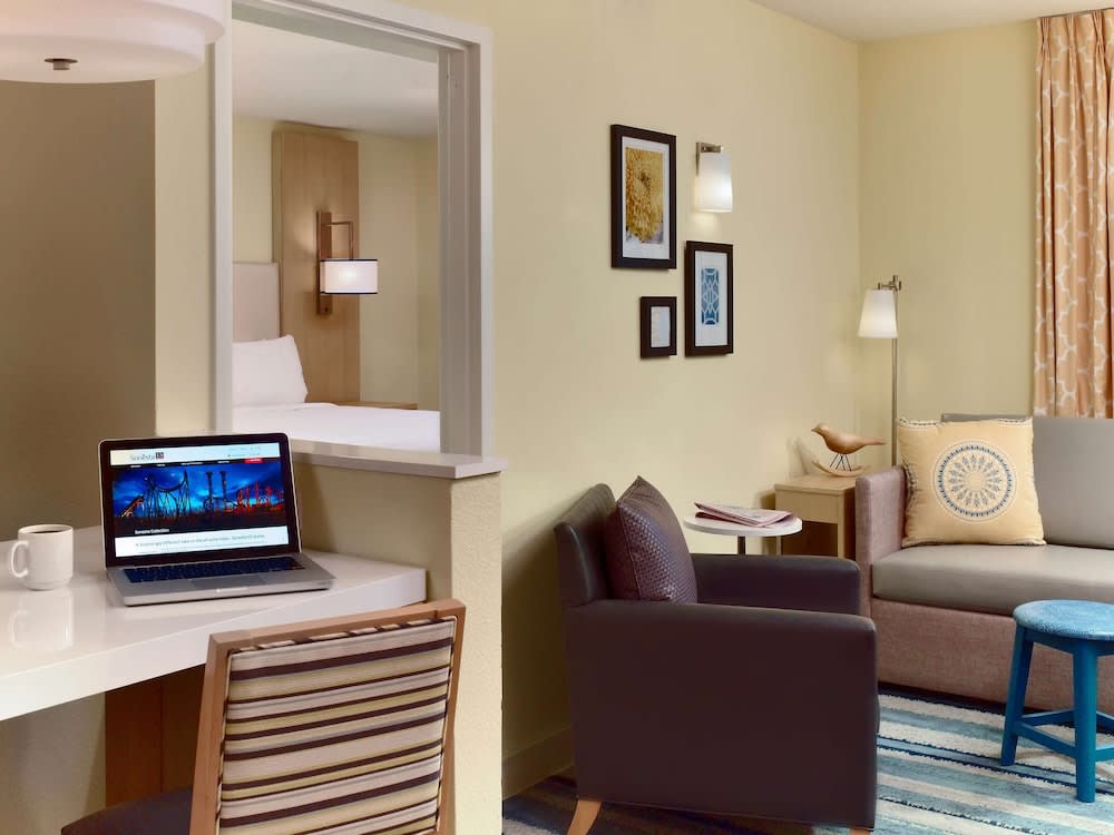Sonesta ES Suites Houston Galleria 1