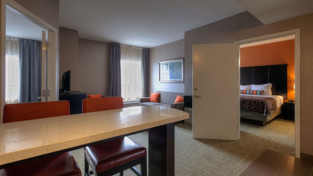 Staybridge Suites HAMILTON - DOWNTOWN by IHG 2