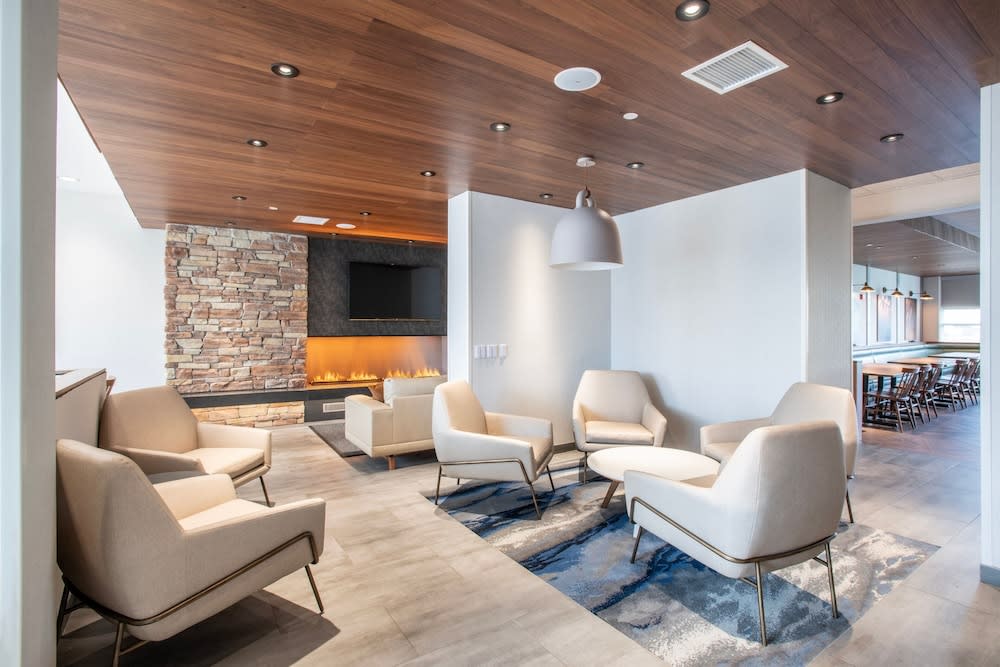 Fairfield by Marriott Inn & Suites Newport Cincinnati 2