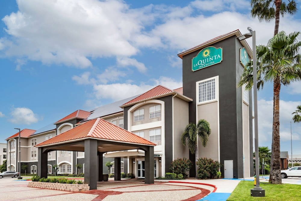 La Quinta Inn & Suites by Wyndham Pharr RGV Medical Center 1