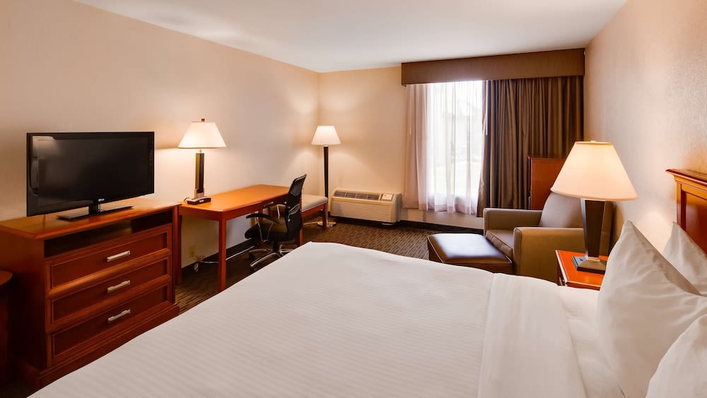 Best Western Tomah Hotel 4