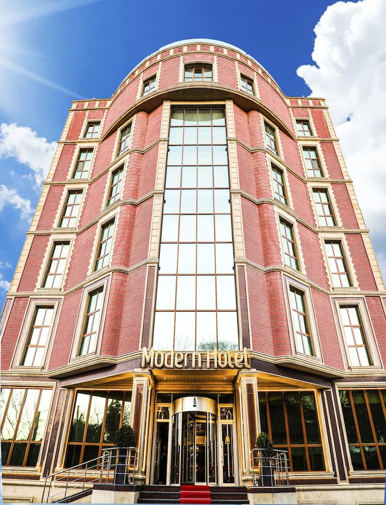Modern Hotel Baku 1
