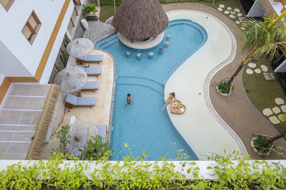 Roomates Beach Hostel Canggu by Ini Vie Hospitality 1