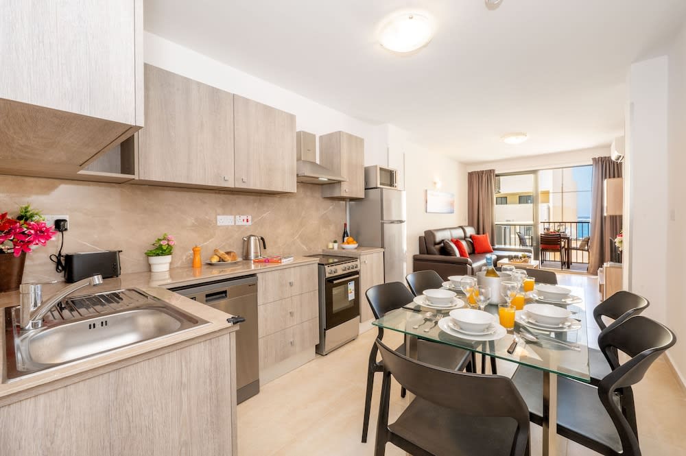 Sea Bliss 1 Bedroom Apartments by Getawaysmalta 5