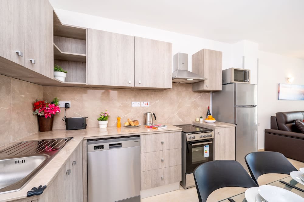 Sea Bliss 1 Bedroom Apartments by Getawaysmalta 4