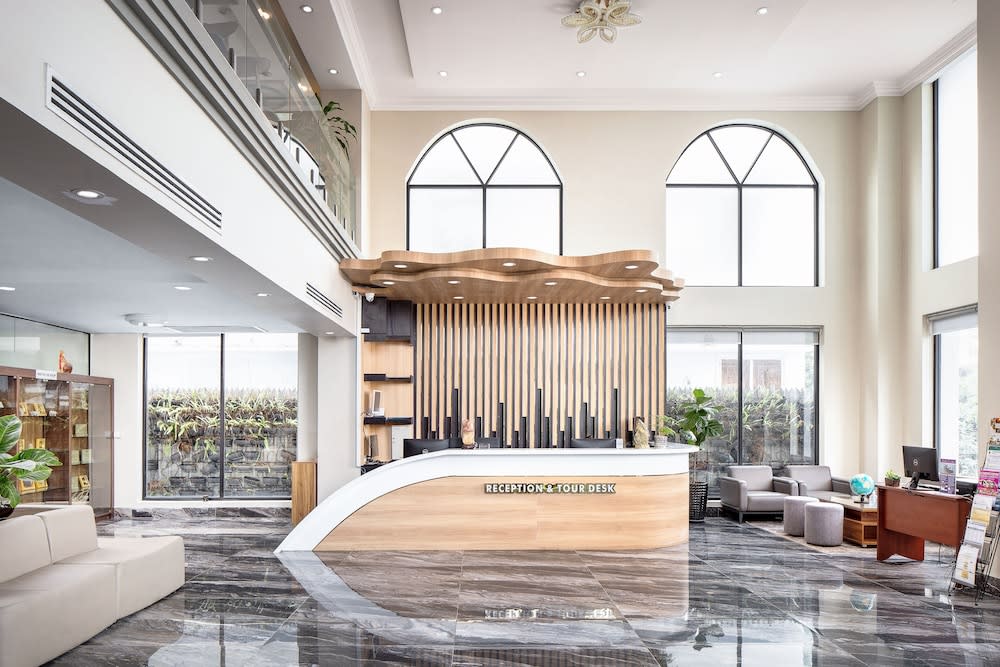 HM Grand Central Hotel 2