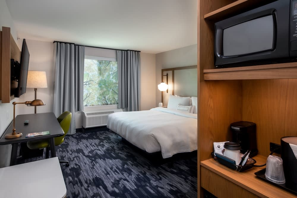 Fairfield Inn & Suites by Marriott Little Rock Airport 3