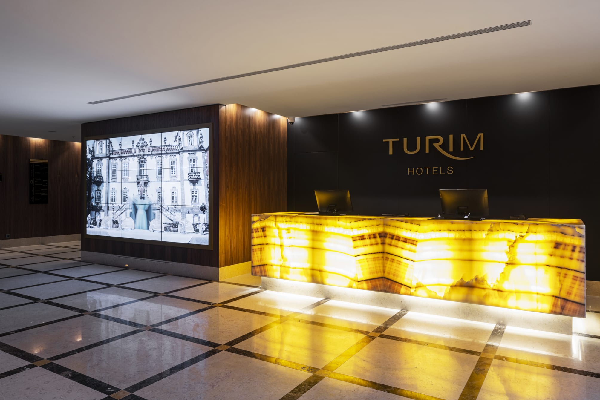 TURIM Oporto Hotel 3