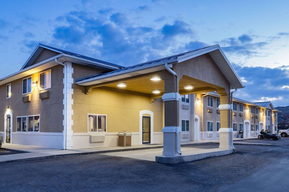 Super 8 by Wyndham Richfield UT 1