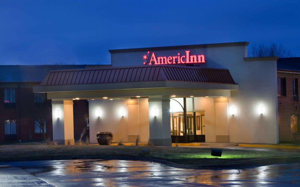 AmericInn by Wyndham Johnston Des Moines 1