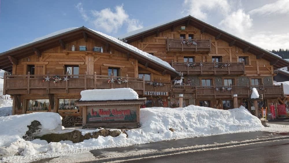 Chalet Hôtel du Mont-Charvin & Spa 1