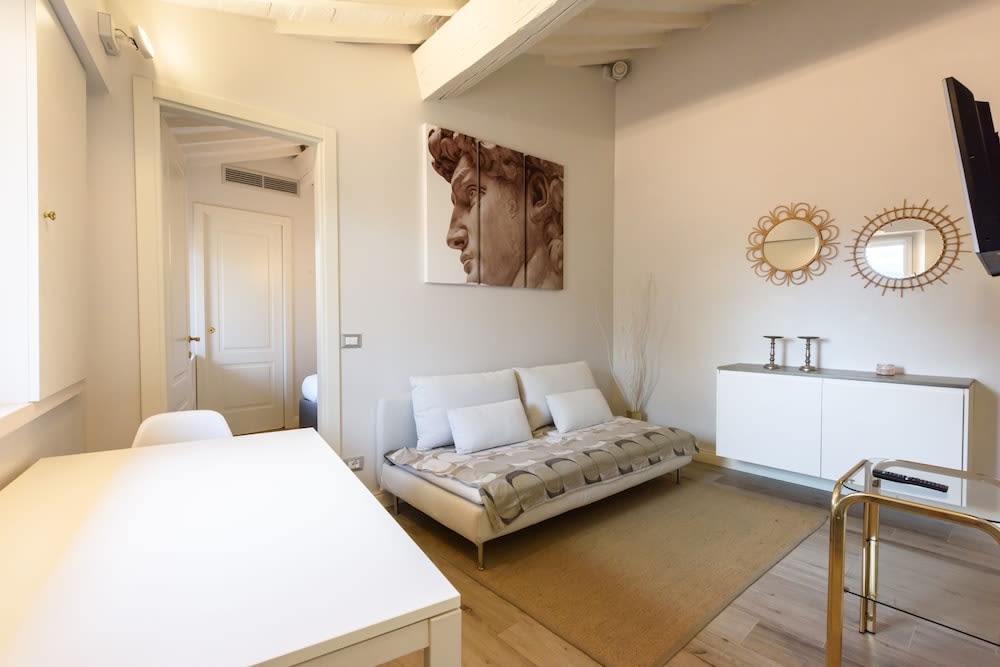 Santa Croce Top by Mmega 1