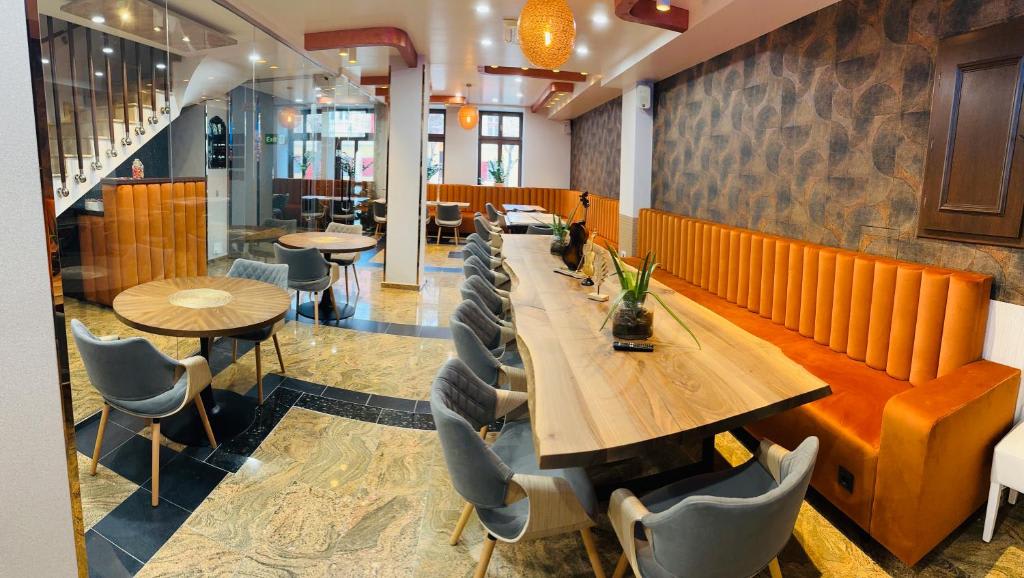 Villa & Restaurant Levoslav House 2